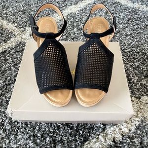 Excellent condition black wedge size 8 1/2